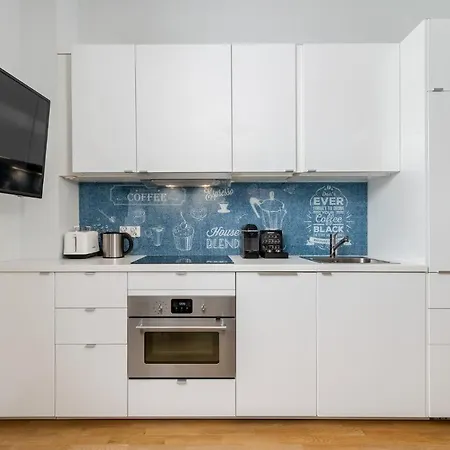 S18 Boutique - Old Town Aparthotel 4*