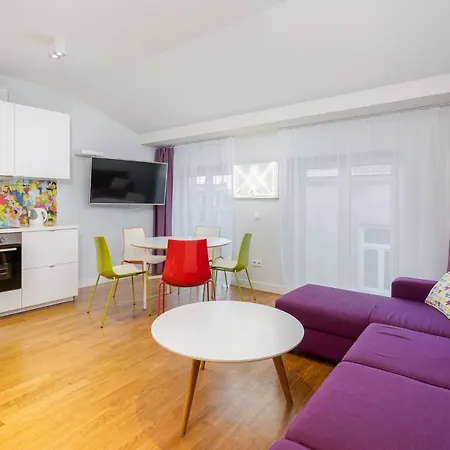 S18 Boutique - Old Town Aparthotel *