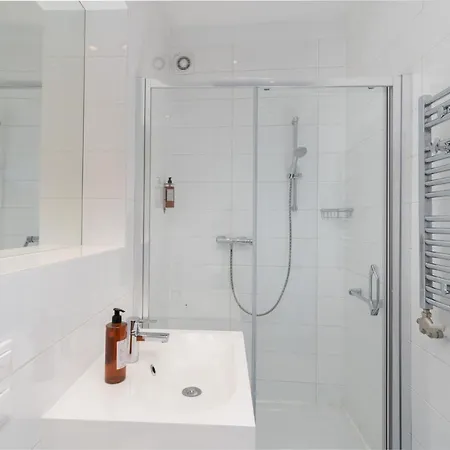 S18 Boutique - Old Town Aparthotel *