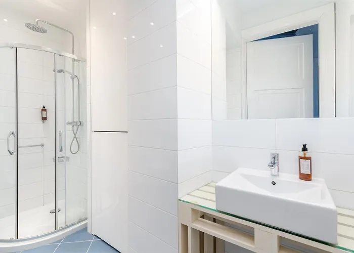 S18 Boutique - Old Town Aparthotel 4*