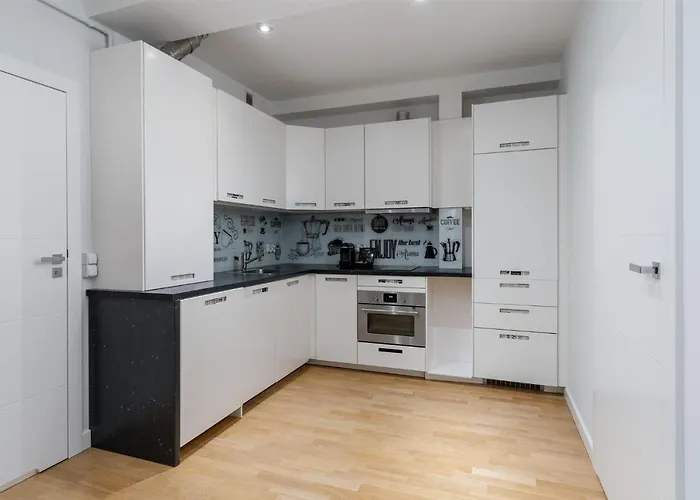 Apartmanhotel S18 Boutique - Old Town 4*